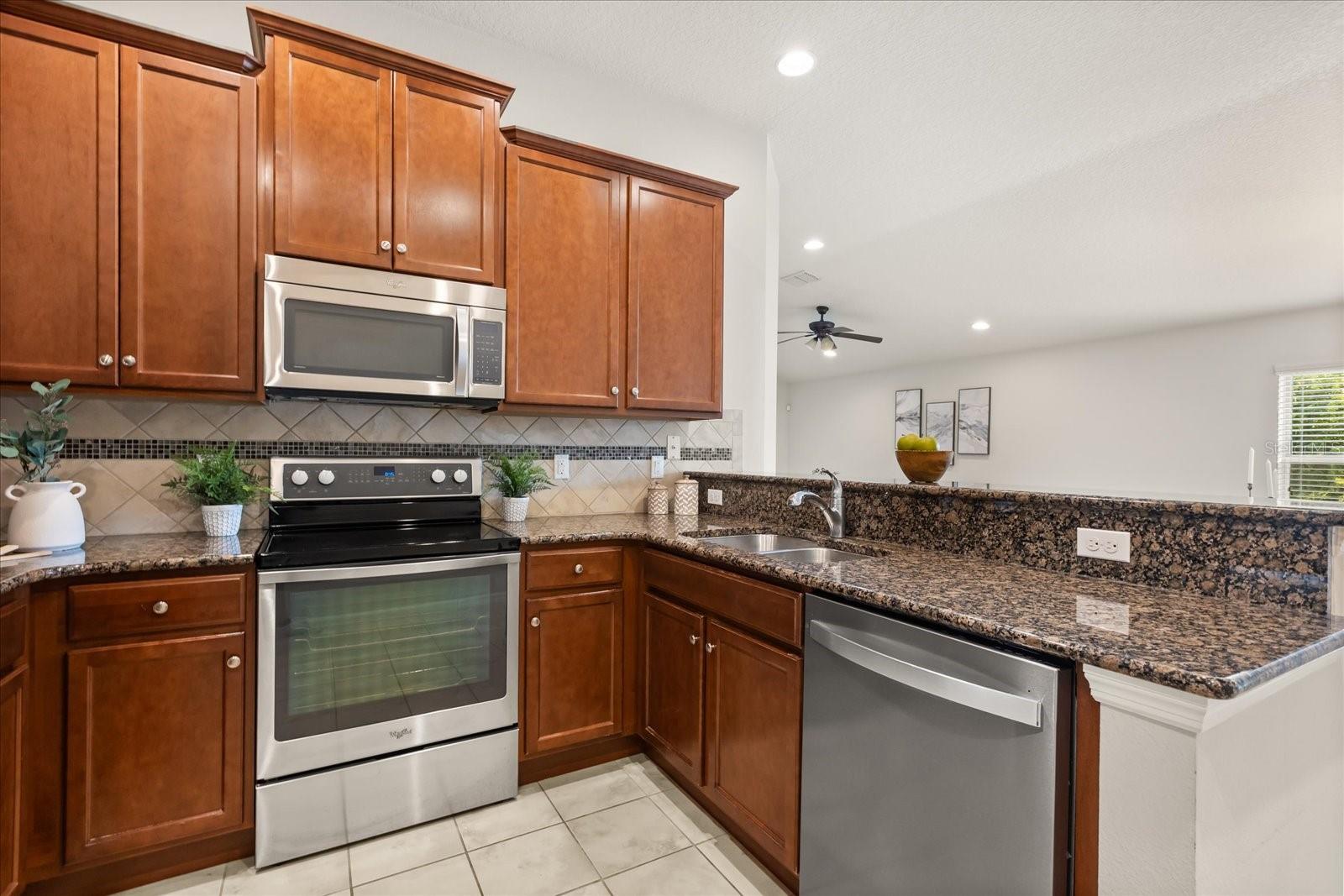 VILLAGEWALK/LK NONAC - Residential Lease