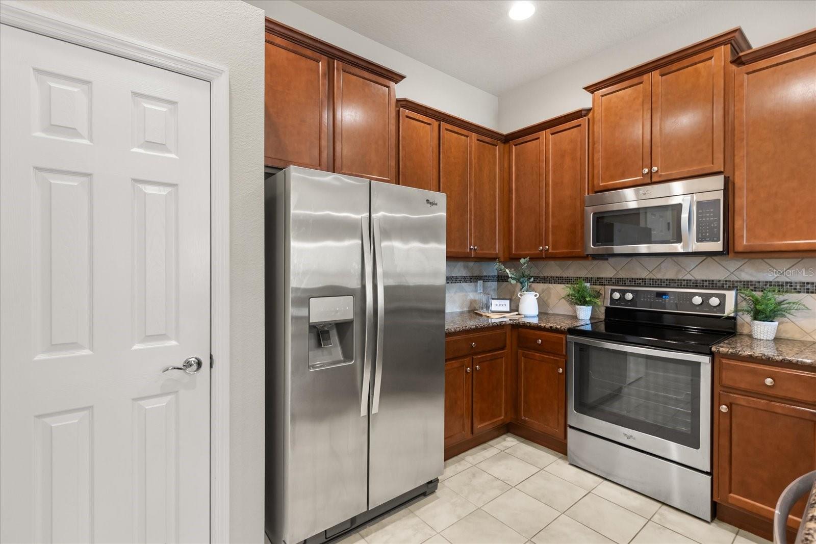 VILLAGEWALK/LK NONAC - Residential Lease