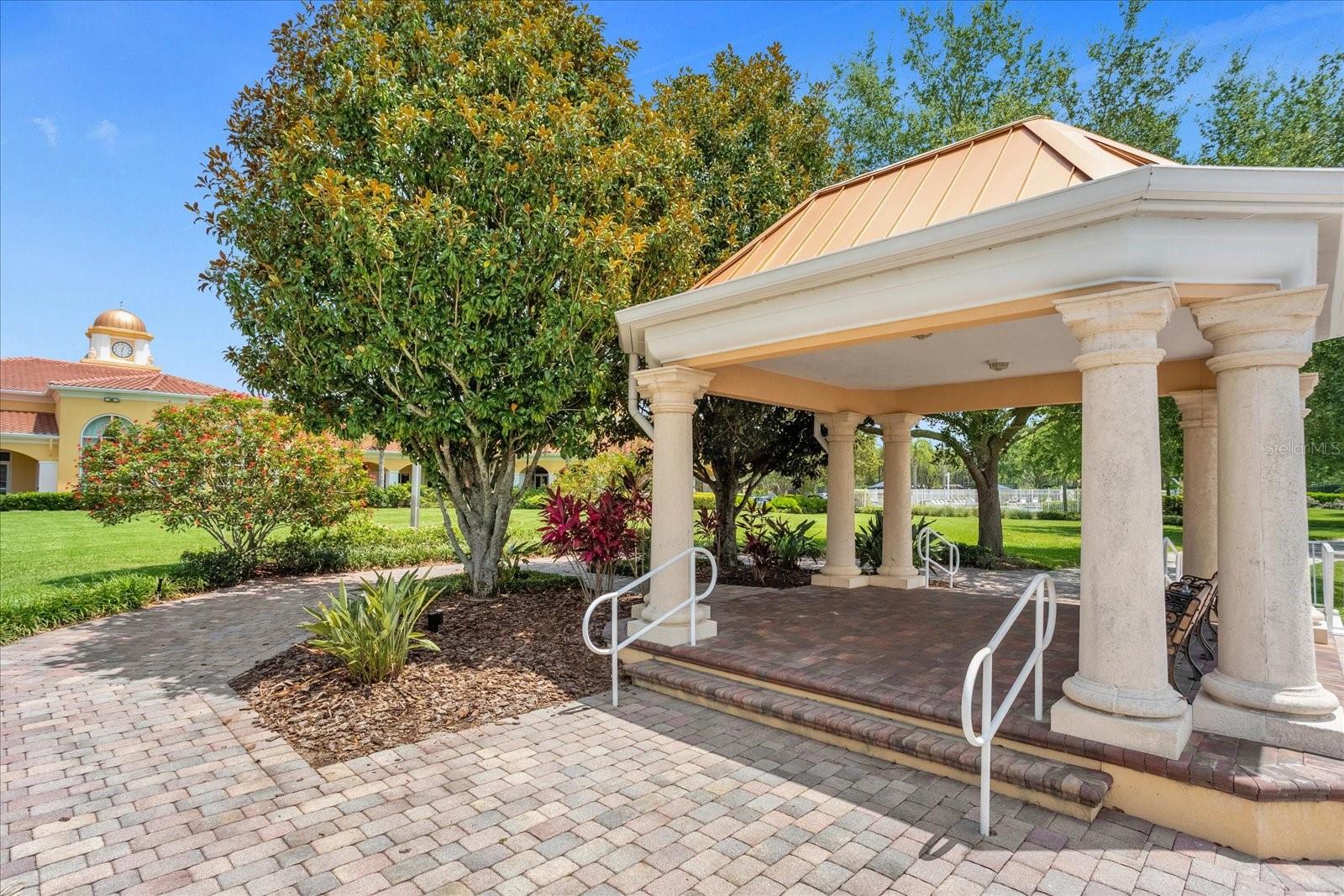 VILLAGEWALK/LK NONAC - Residential Lease