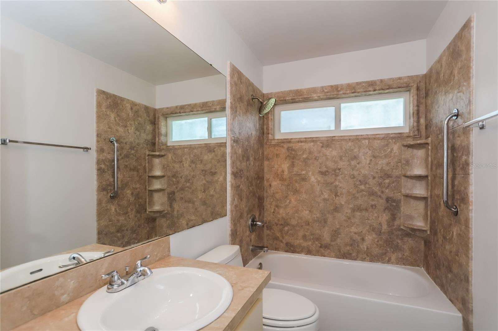 OAKDALE RIVERVIEW ESTATES UN 2 - Residential