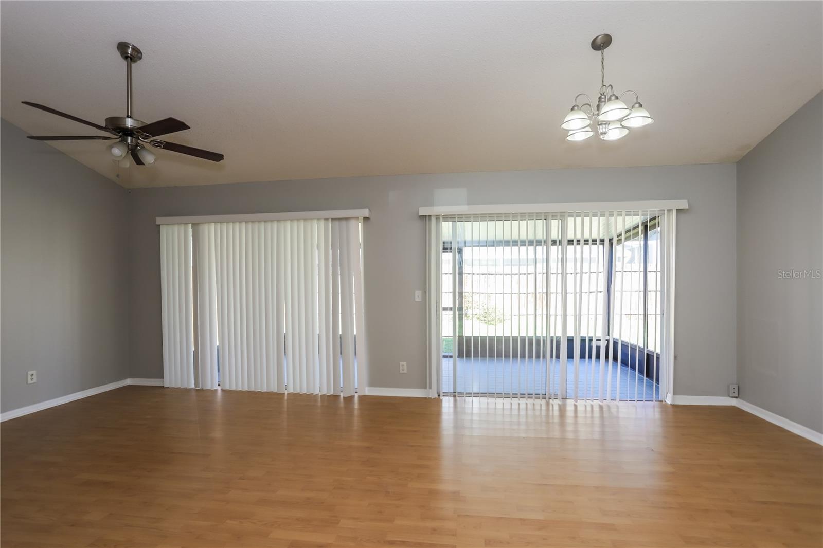 OAKDALE RIVERVIEW ESTATES UN 2 - Residential