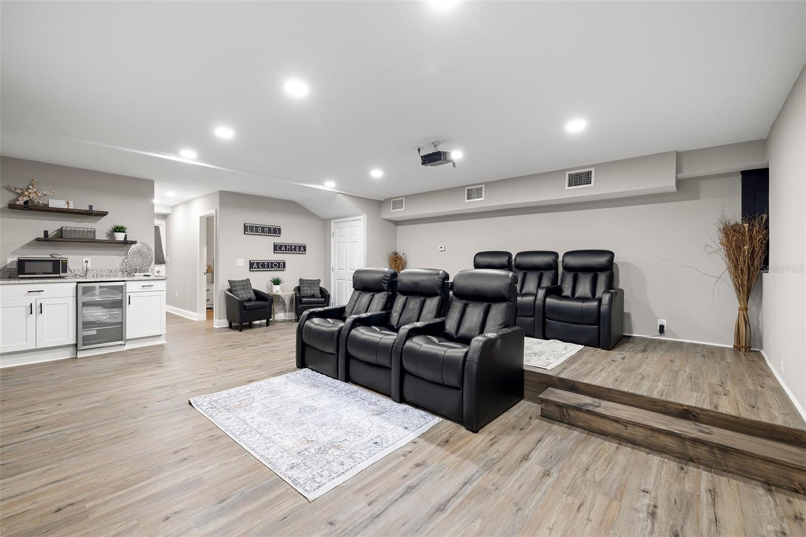 SUTHERLAND TOWN OF - Residential