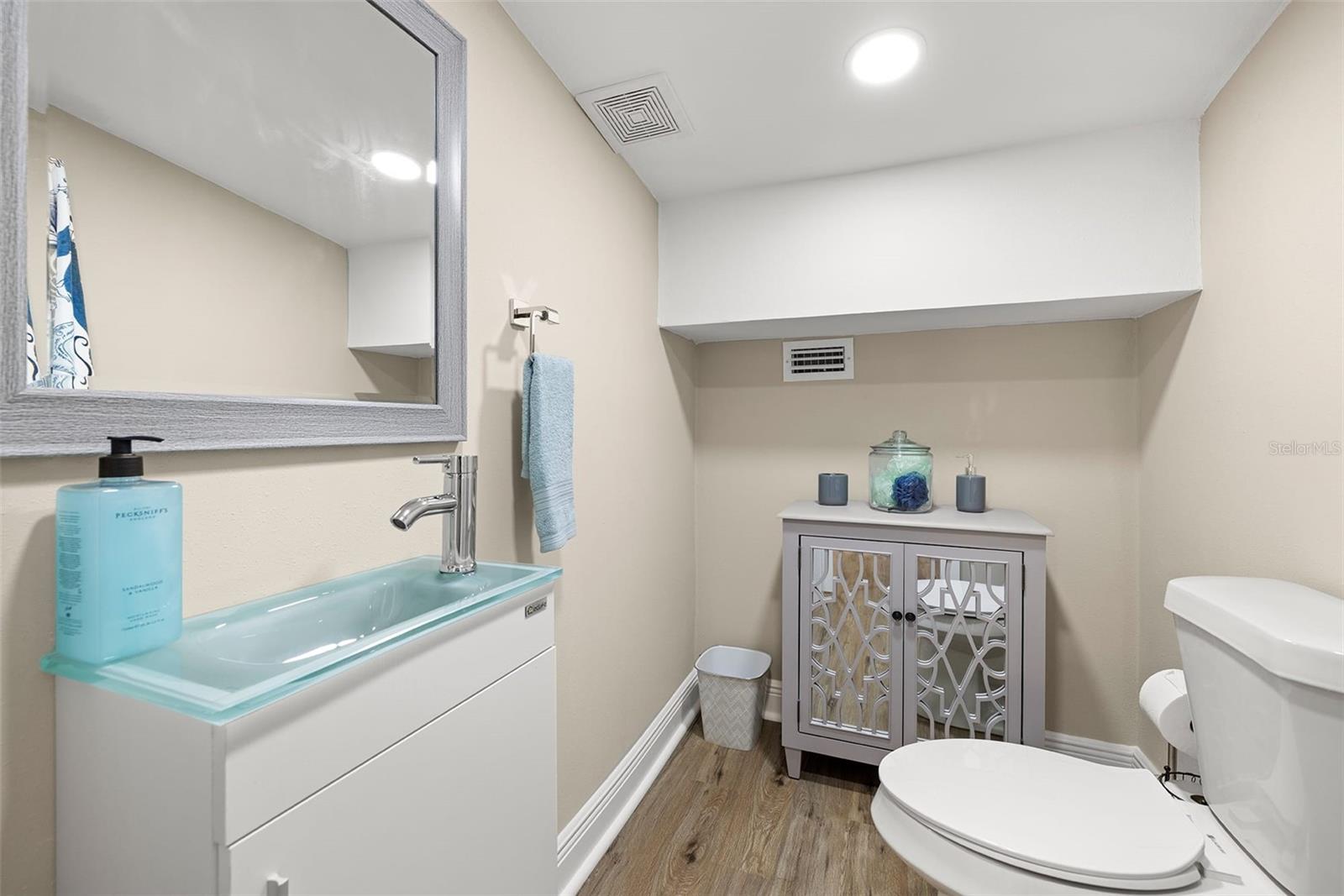 SUTHERLAND TOWN OF - Residential