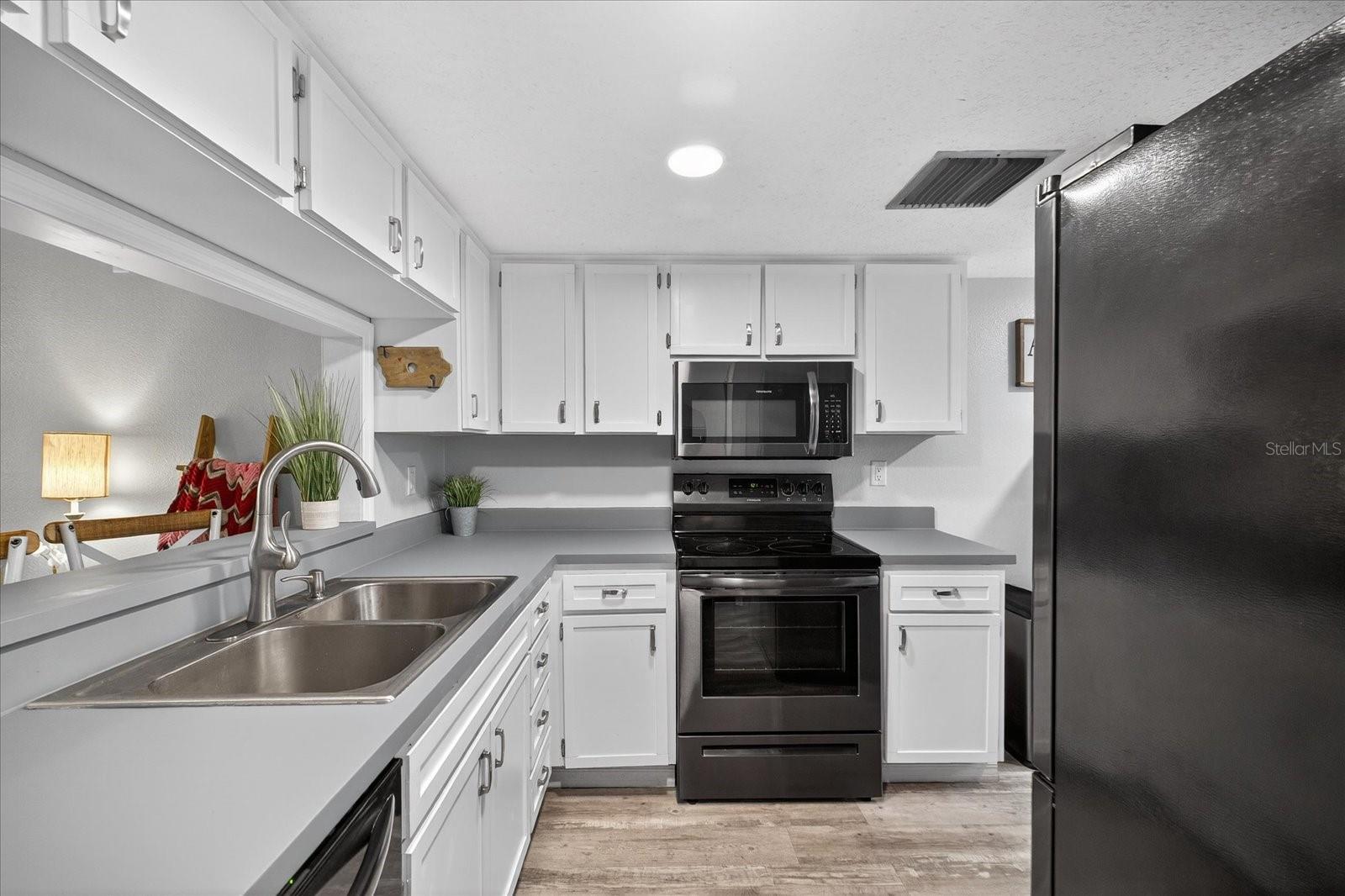 SEVEN SPRINGS VILLAS GOLF AND COUNTRY CLUB - Residential