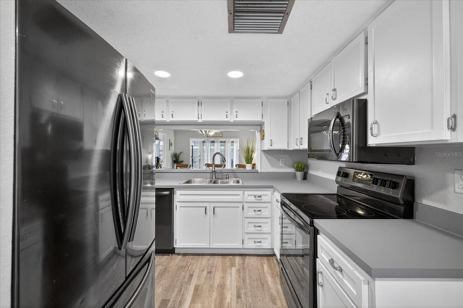 SEVEN SPRINGS VILLAS GOLF AND COUNTRY CLUB - Residential