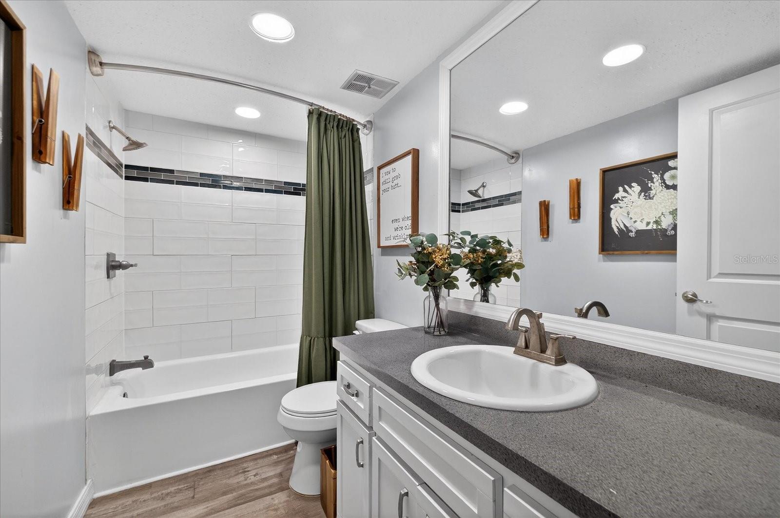 SEVEN SPRINGS VILLAS GOLF AND COUNTRY CLUB - Residential