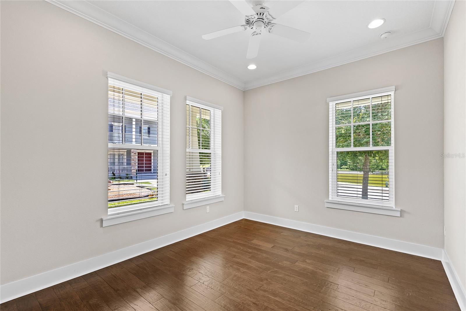 1569 RESOLUTE STREET