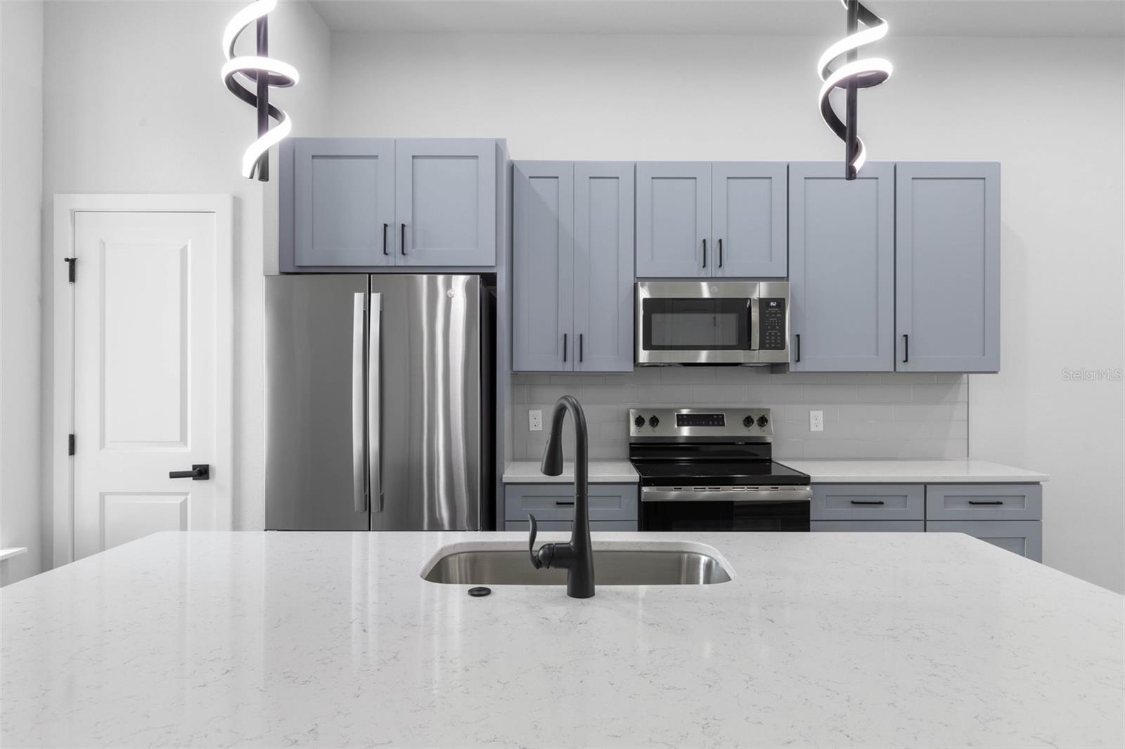 LEHIGH WOODS - Residential Income