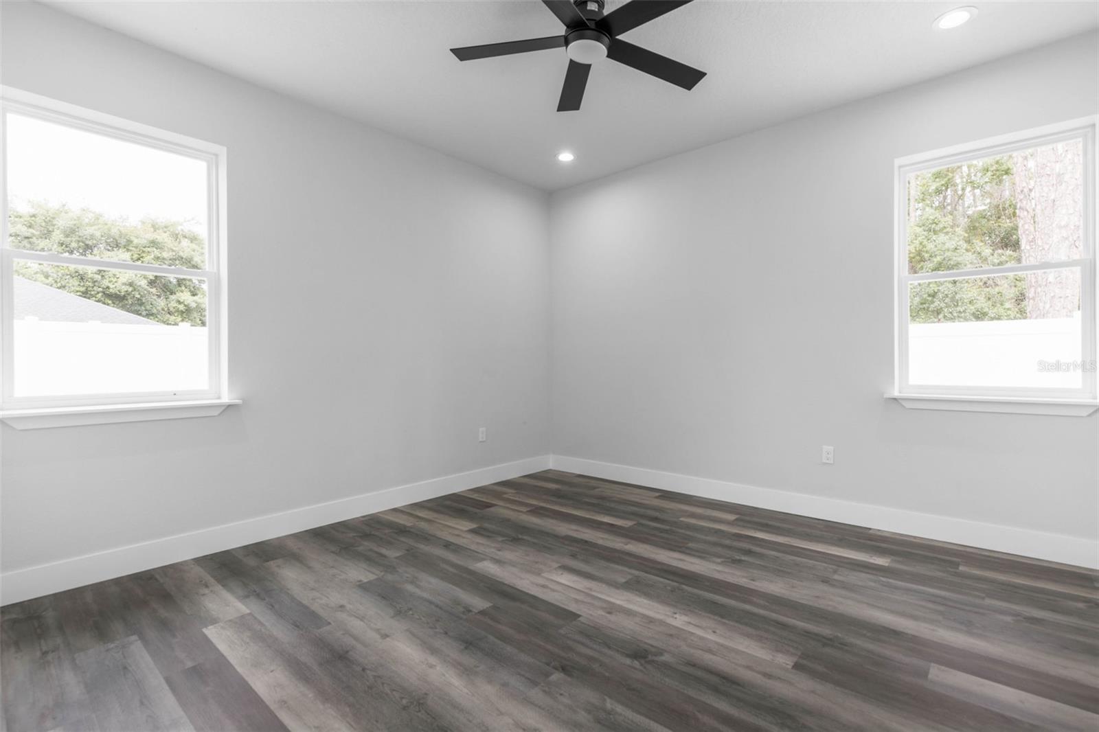 LEHIGH WOODS - Residential Income