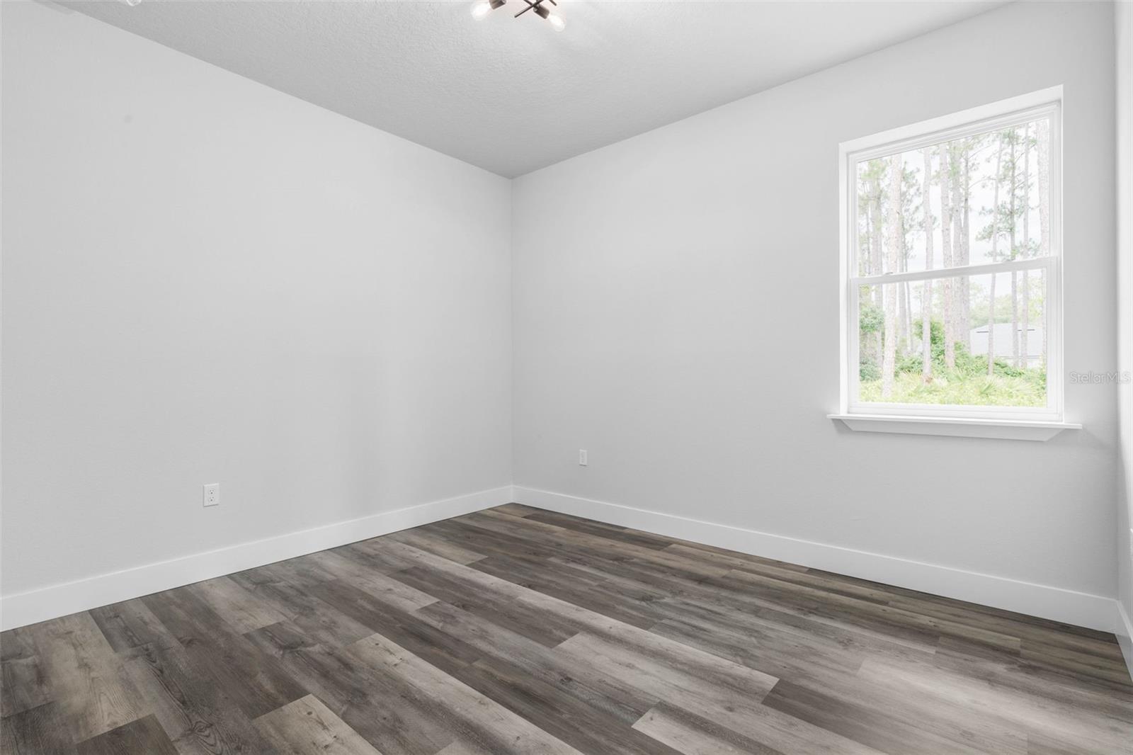 LEHIGH WOODS - Residential Income