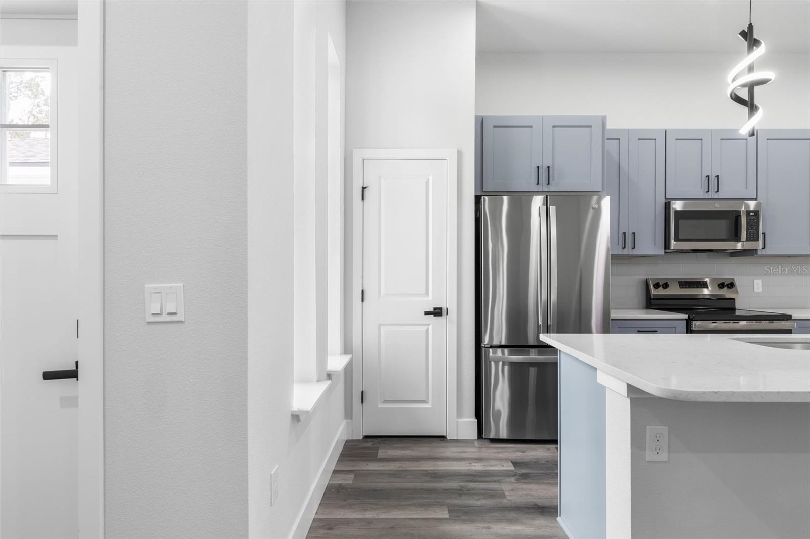 LEHIGH WOODS - Residential Income