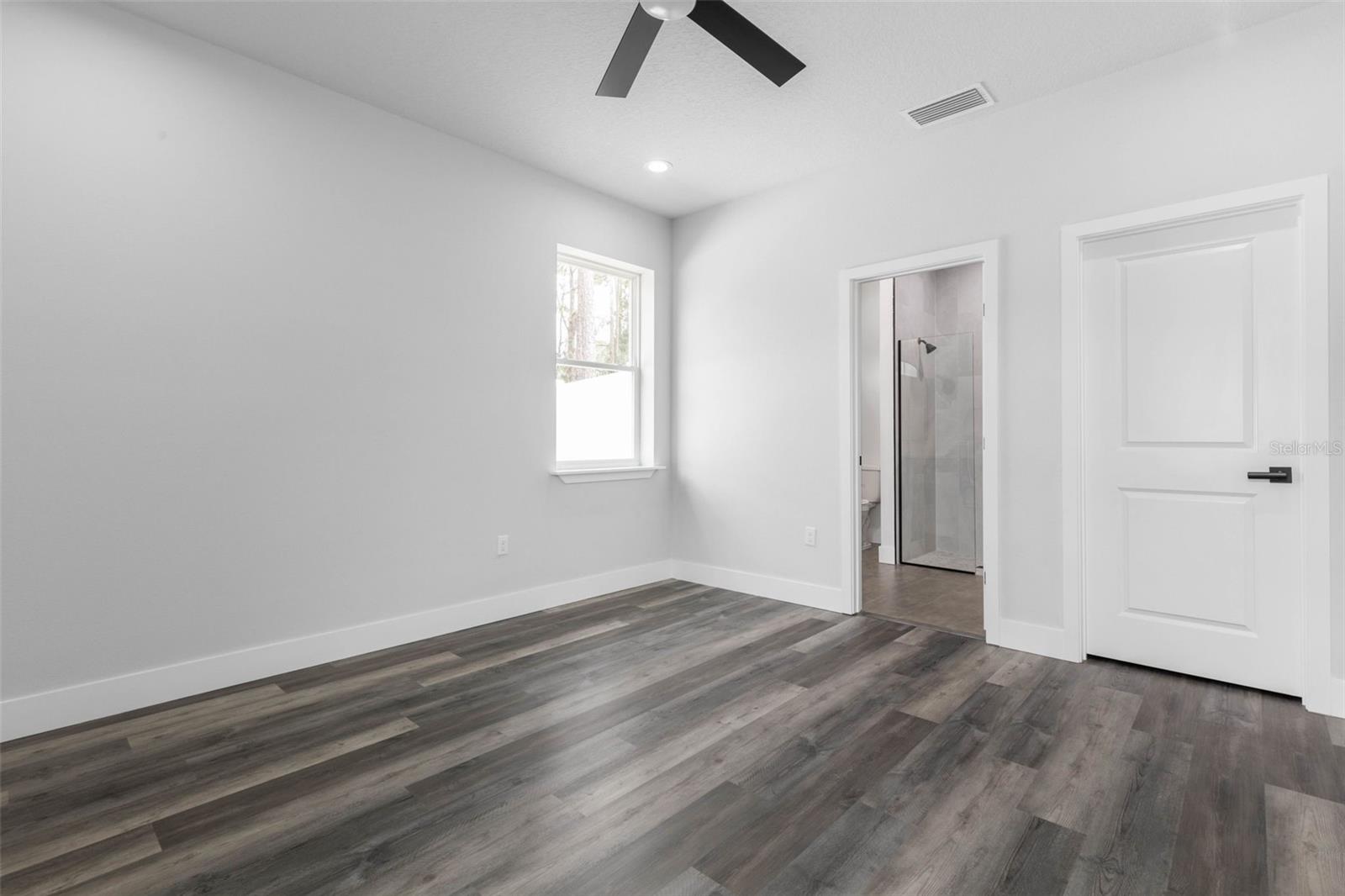 LEHIGH WOODS - Residential Income