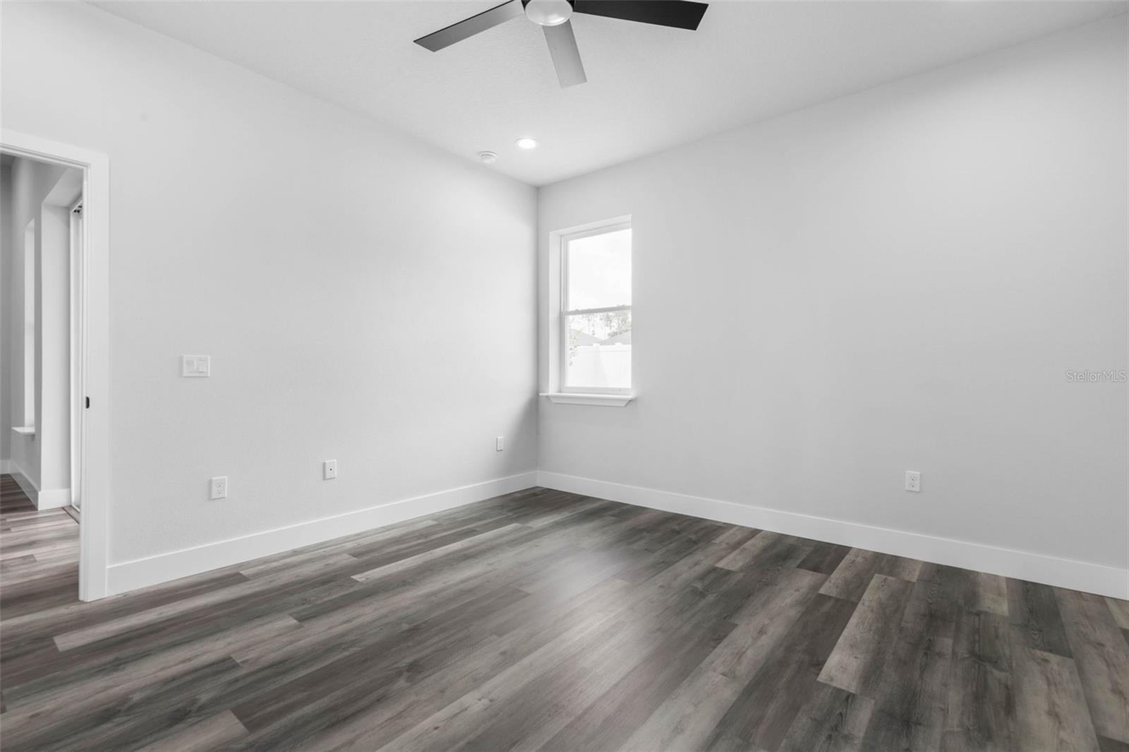 LEHIGH WOODS - Residential Income