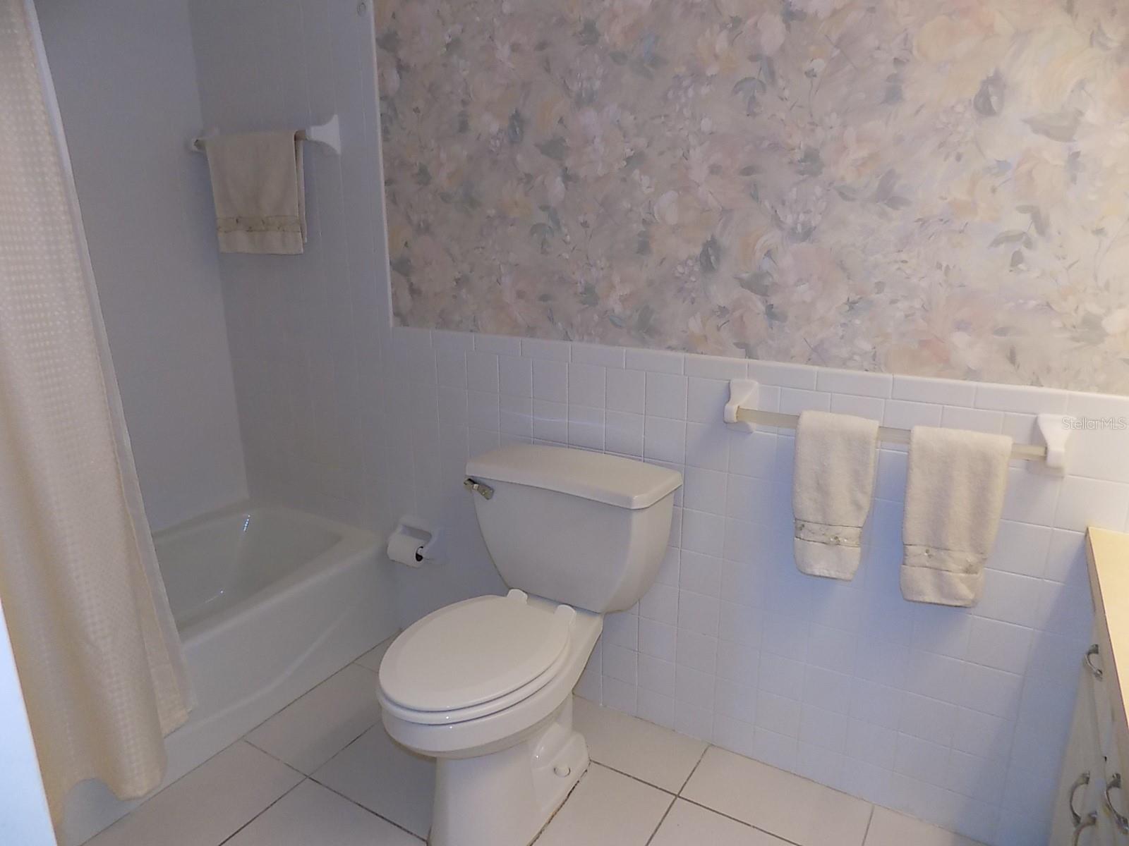 RAINTREE VILLAGE CONDO - Residential