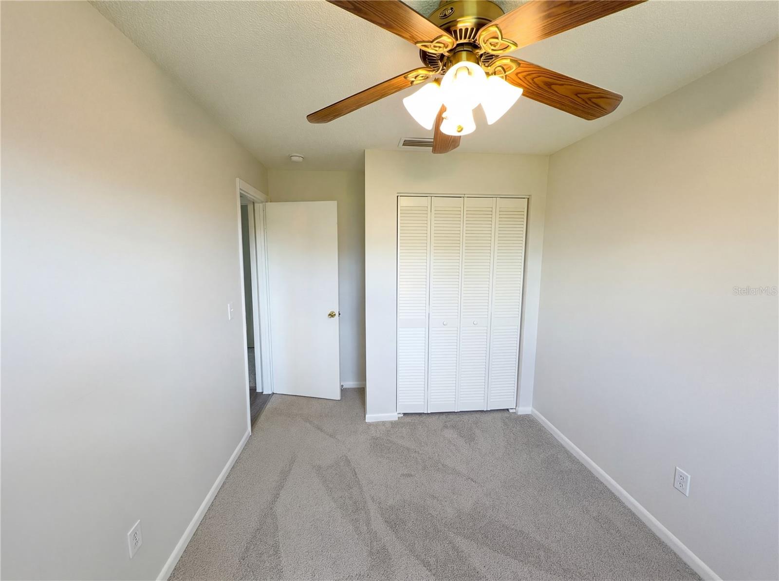 COUNTRY CLUB ESTATE - Residential