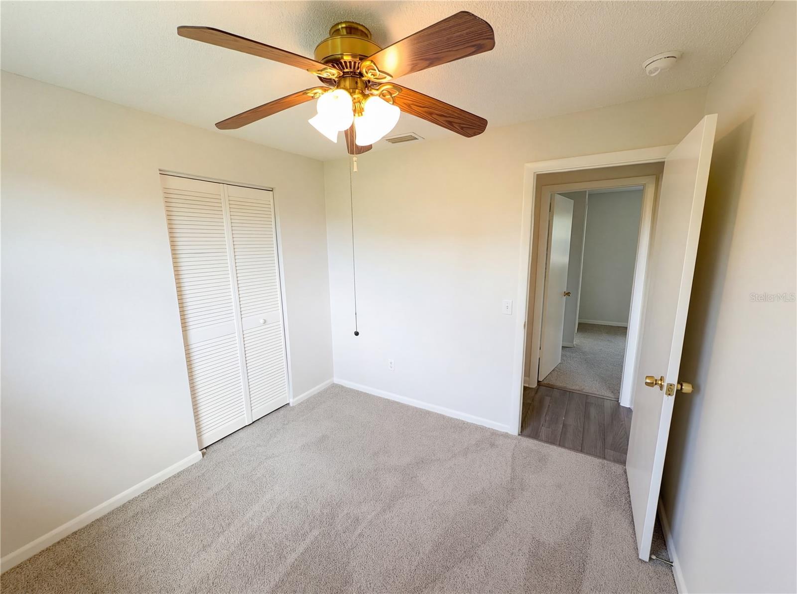 COUNTRY CLUB ESTATE - Residential