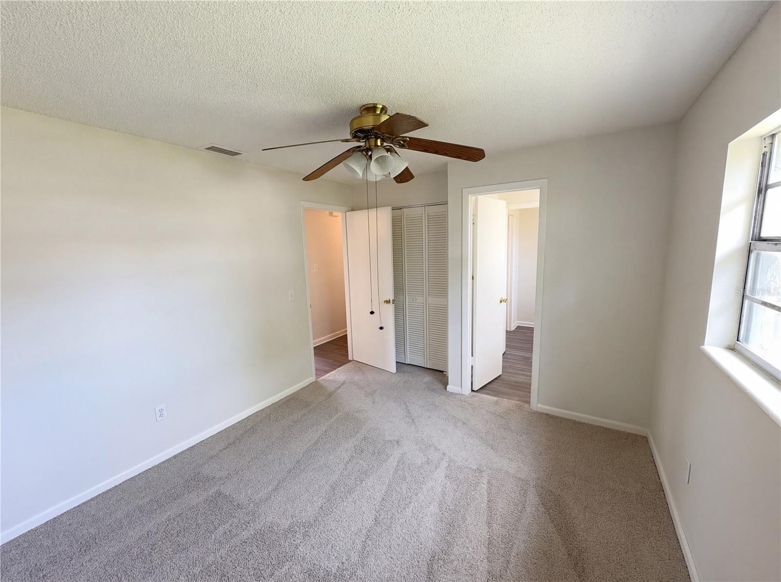 COUNTRY CLUB ESTATE - Residential