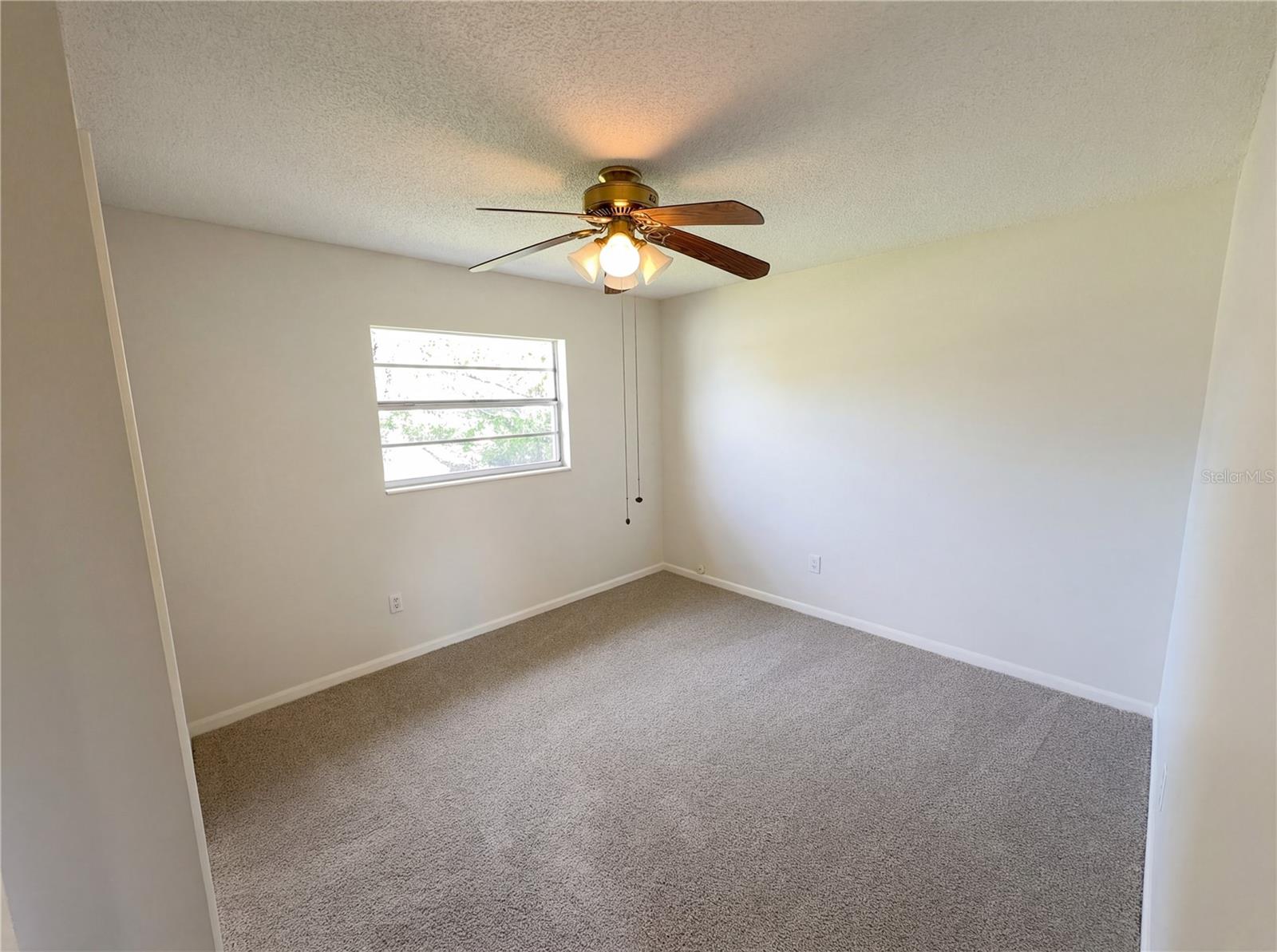 COUNTRY CLUB ESTATE - Residential