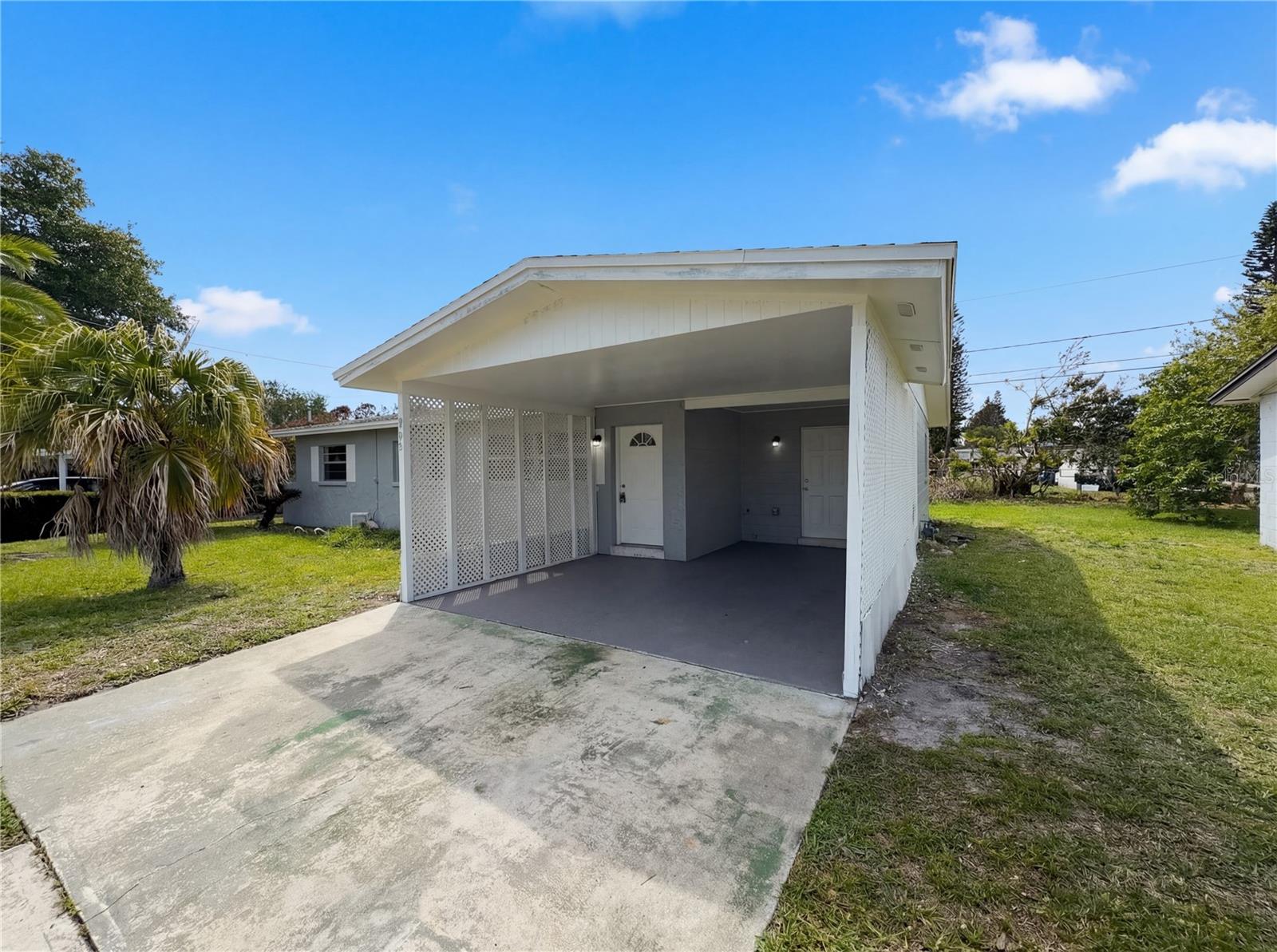 COUNTRY CLUB ESTATE - Residential