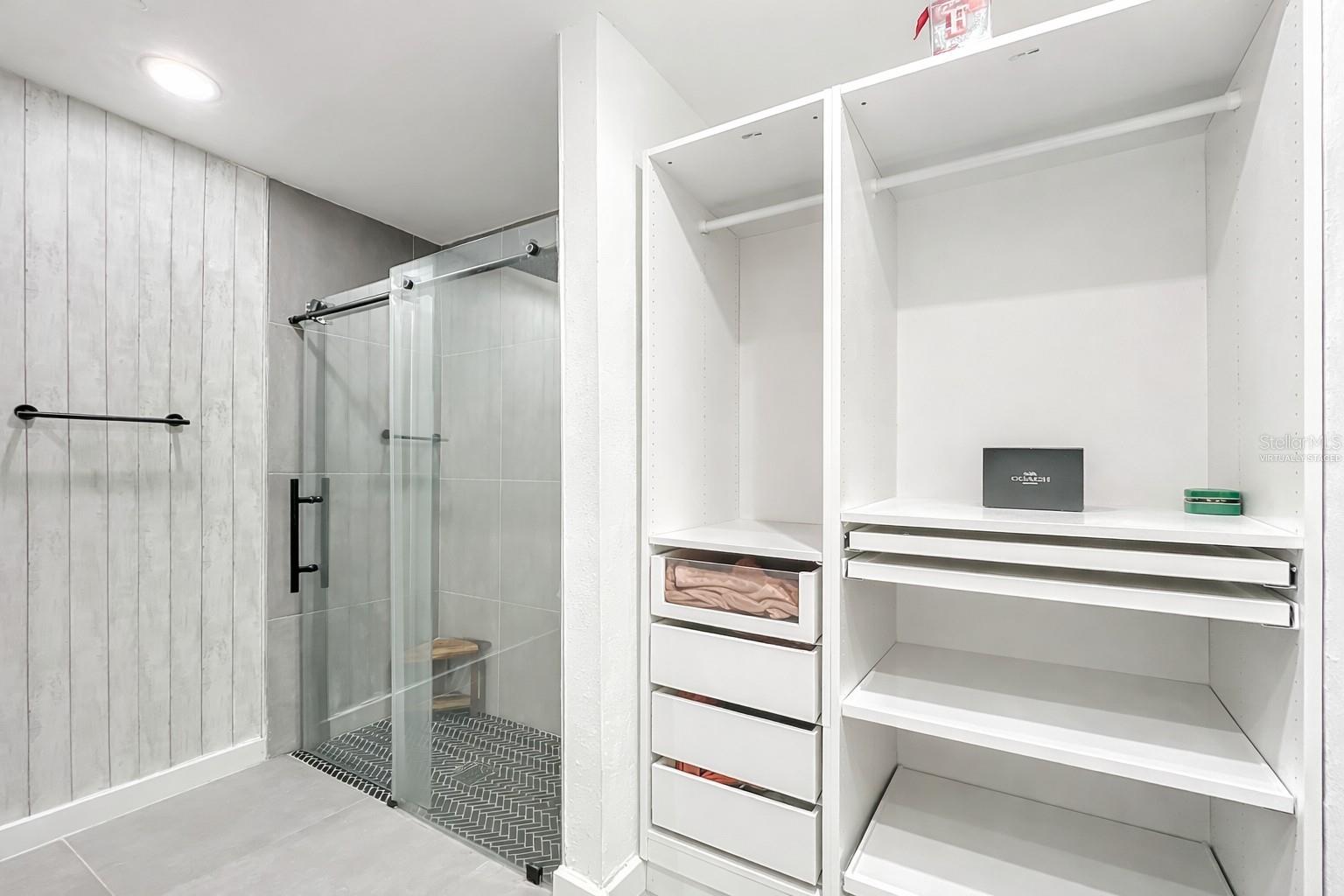 SKY LARK SUB - Residential