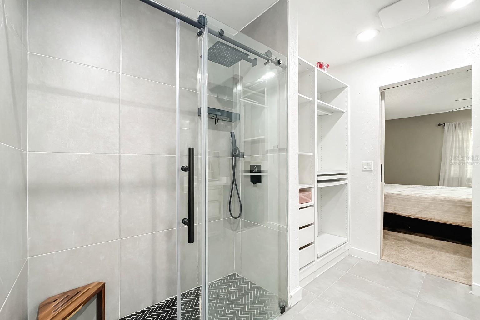 SKY LARK SUB - Residential