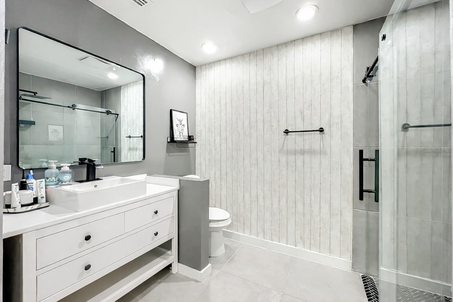 SKY LARK SUB - Residential