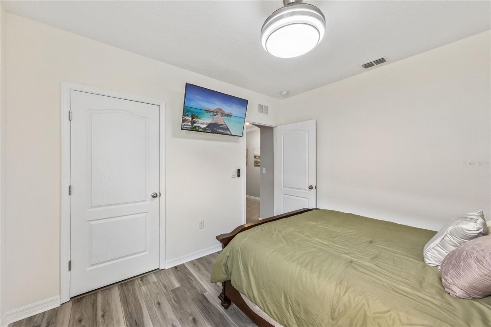 EDEN HILLS - Residential