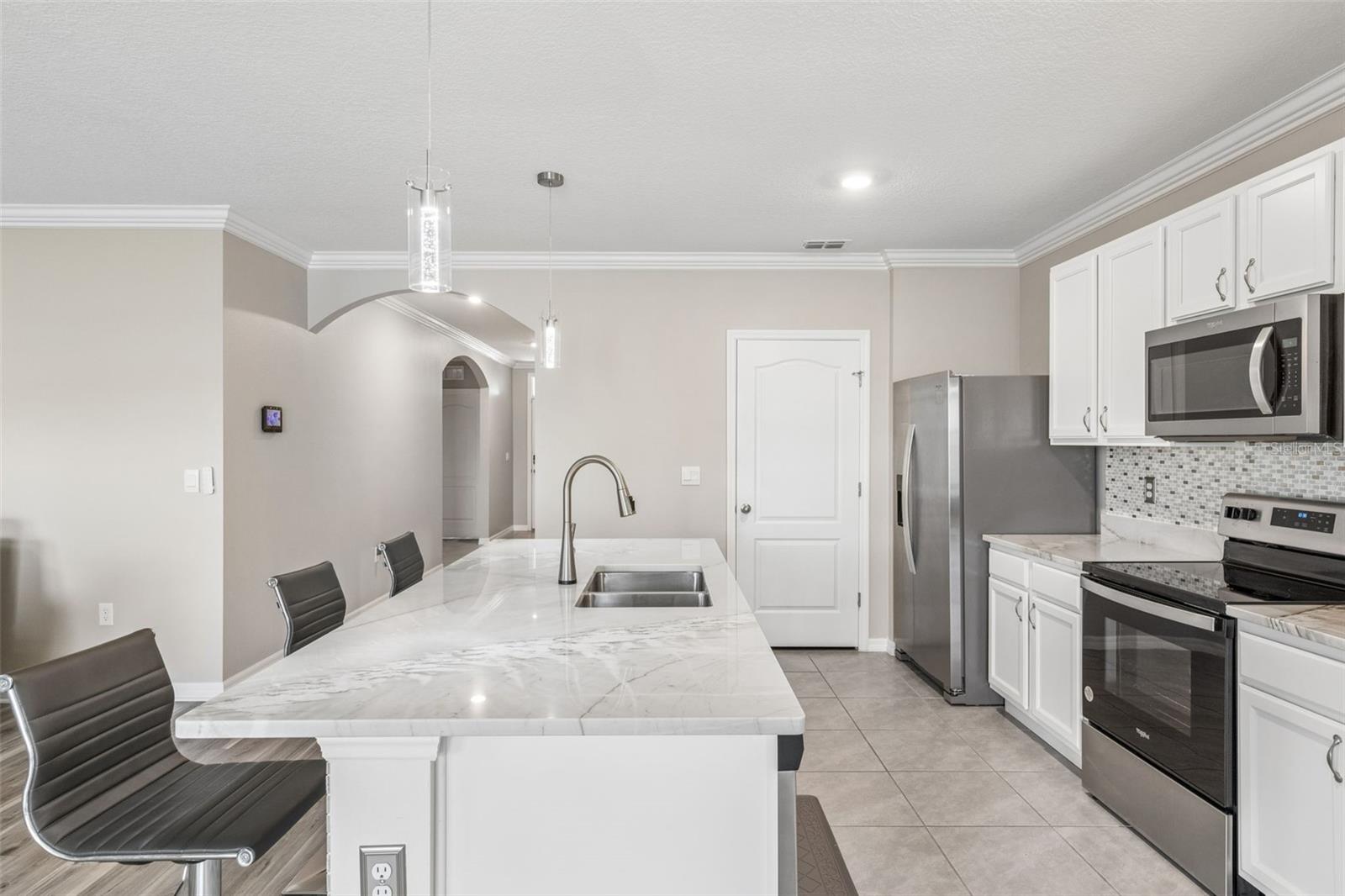 EDEN HILLS - Residential