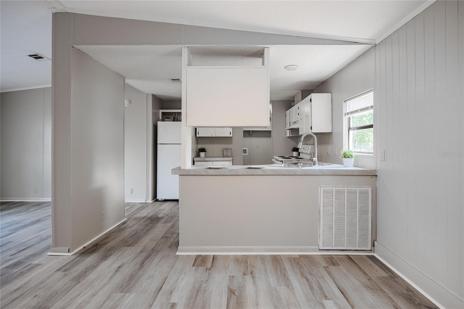 COUNTRY VIEW ESTATES - Residential