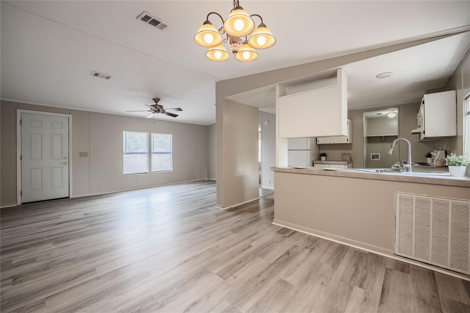 COUNTRY VIEW ESTATES - Residential