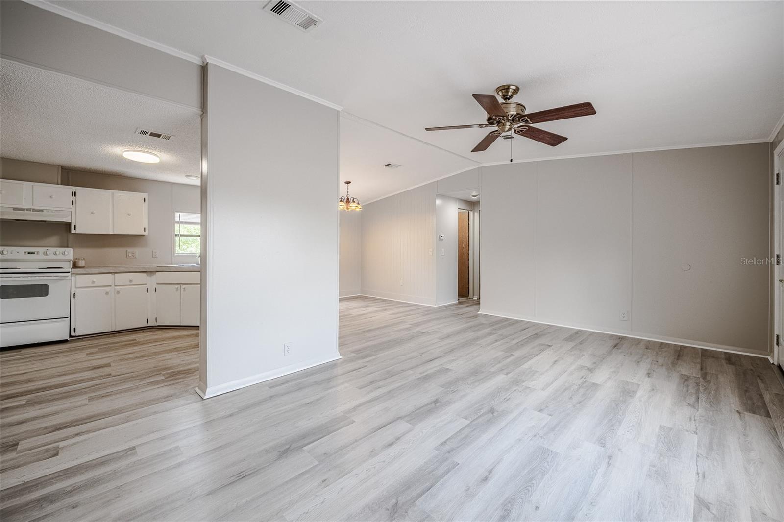 COUNTRY VIEW ESTATES - Residential