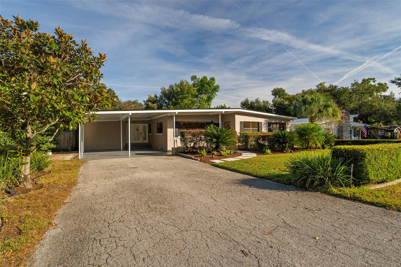 Casas a venda 3 - Jen Dantas 4615 S FERN CREEK AVENUE