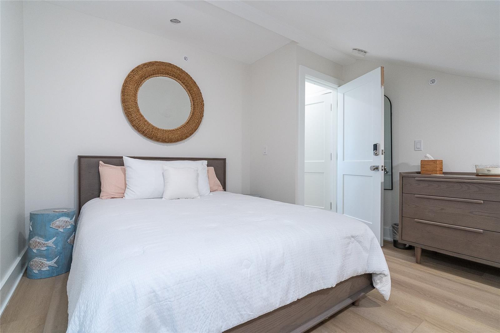 PALM ISLAND VILLAGE BLDG 03 - Residential