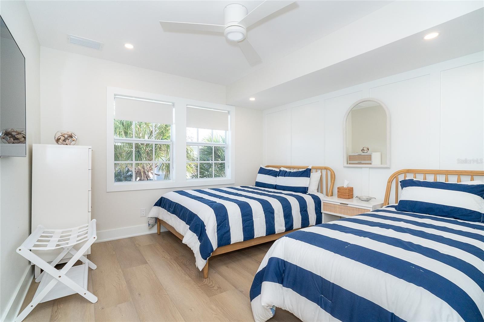 PALM ISLAND VILLAGE BLDG 03 - Residential