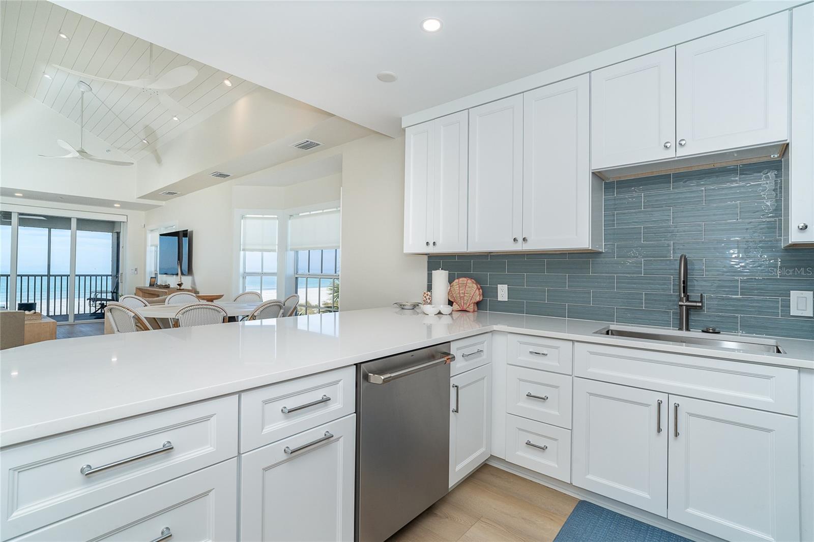 PALM ISLAND VILLAGE BLDG 03 - Residential