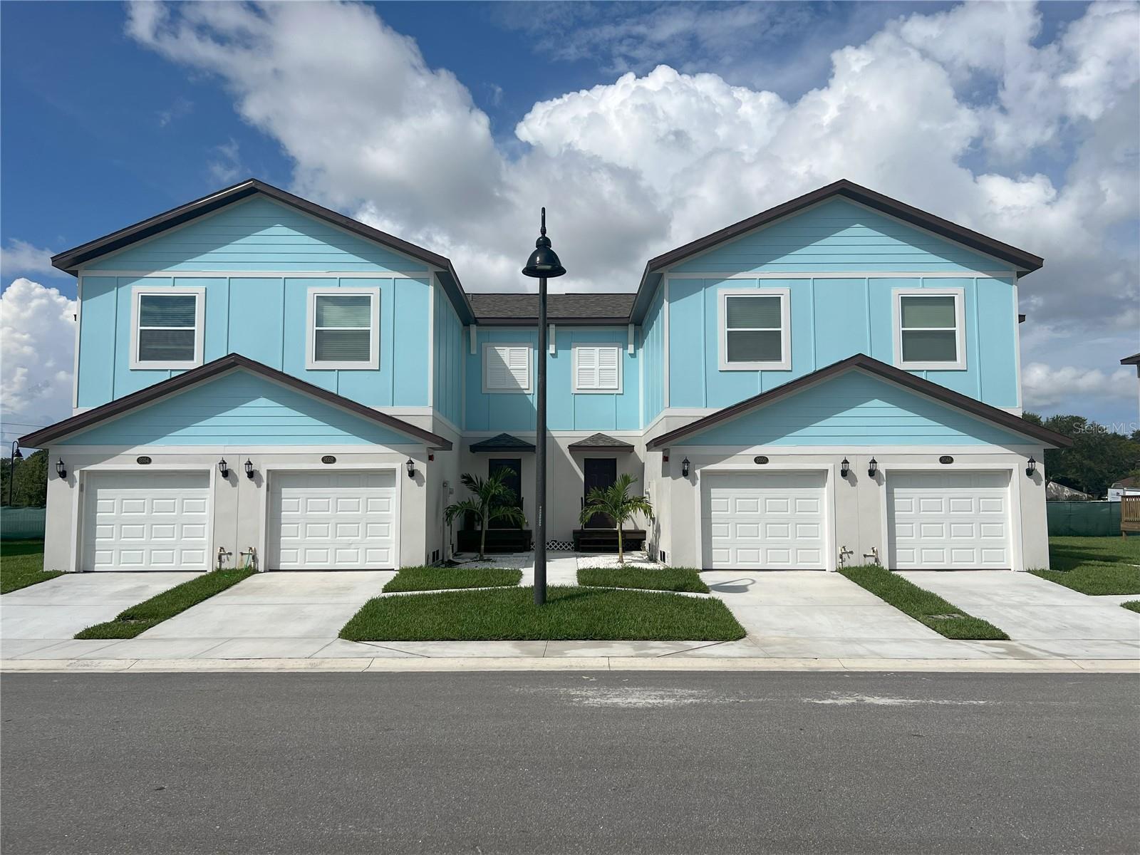Modern 3BR/3.5BA Townhome with Garage in Whitney Place – Prime Clearwater Location
Experience luxury living in this spacious 3-bedroom, 3.5-bath townhome located in the desirable Whitney Place Townhomes community in Clearwater. This beautifully designed unit features an open-concept floor plan with 9-foot ceilings, a large living and dining area, and a thoughtfully placed half bath on the main level.
The kitchen flows seamlessly into the living space, perfect for entertaining. Upstairs, the extra-large primary suite (14' x 12’9") includes plush carpet, walk-in closet and a private en-suite bathroom. Each bedroom has its own full bathroom, ideal for guests or roommates.
Interior Features Include: Direct-access private garage (7' entry, 12' ceiling), Keyless entry system, Washer & dryer included, luxury vinal tile, Carpeted bedrooms, Ample closet space, Workstation nook
Community Amenities: Gated entry with controlled access, Resort-style swimming pool, Fitness center, Dog park, BBQ area, Bike-friendly design, Peaceful, well-maintained grounds.
Ideally located in central Pinellas County, Whitney Place offers quick access to Tampa, St. Petersburg, and Clearwater—just 18–20 minutes to each. Close proximity to parks, shopping, dining, and the airport make this the perfect home for convenience and comfort.
Available now – schedule your private showing today!