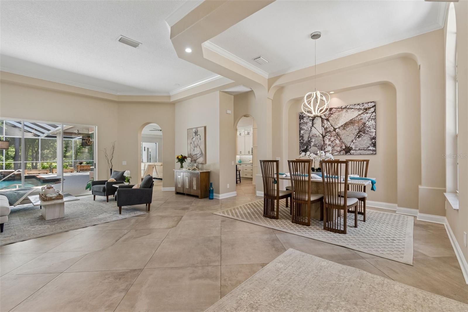 10423 GREENHEDGES DRIVE