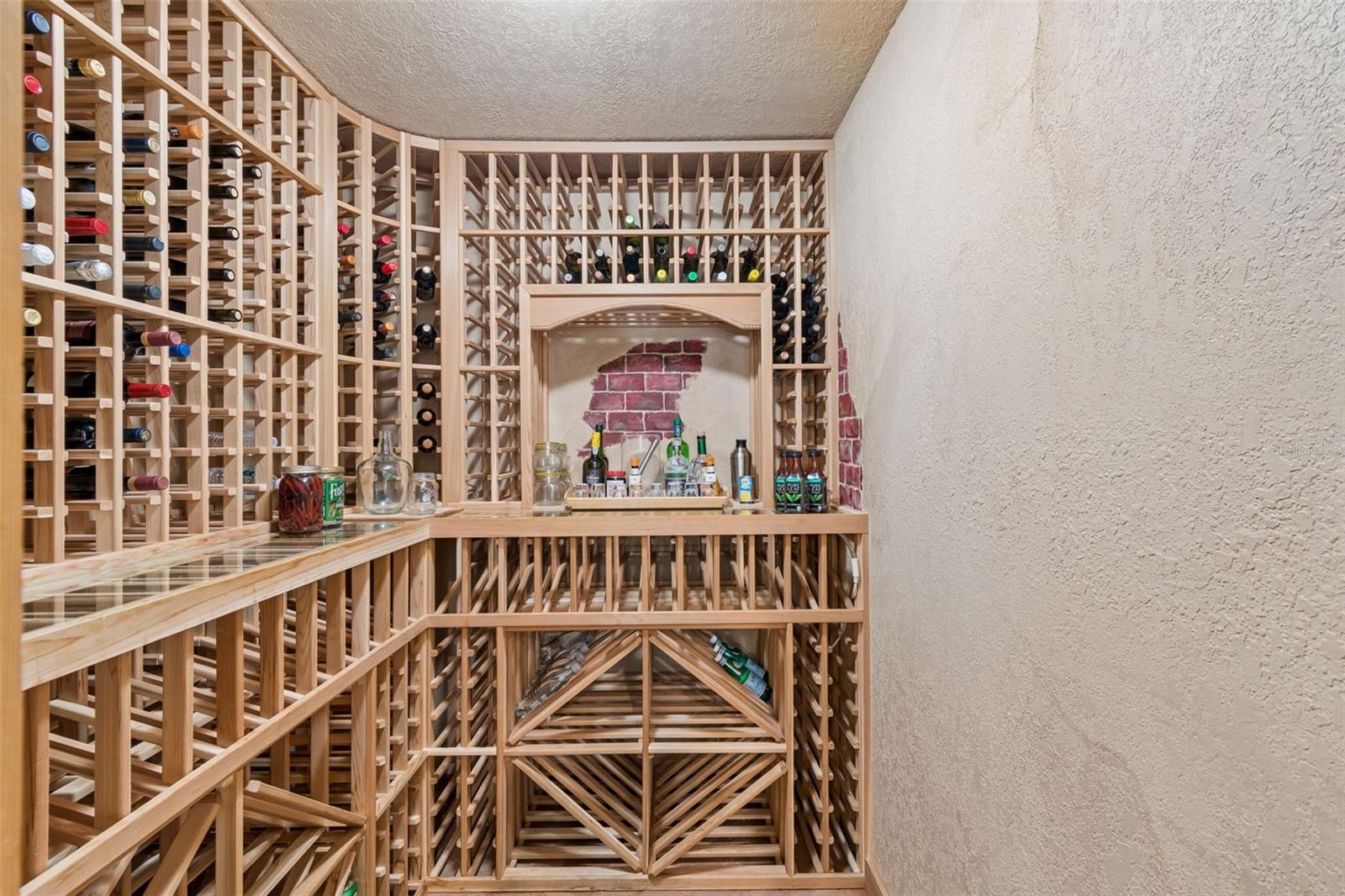 WESTCHASE SECTIONS 302 & 304 - Residential