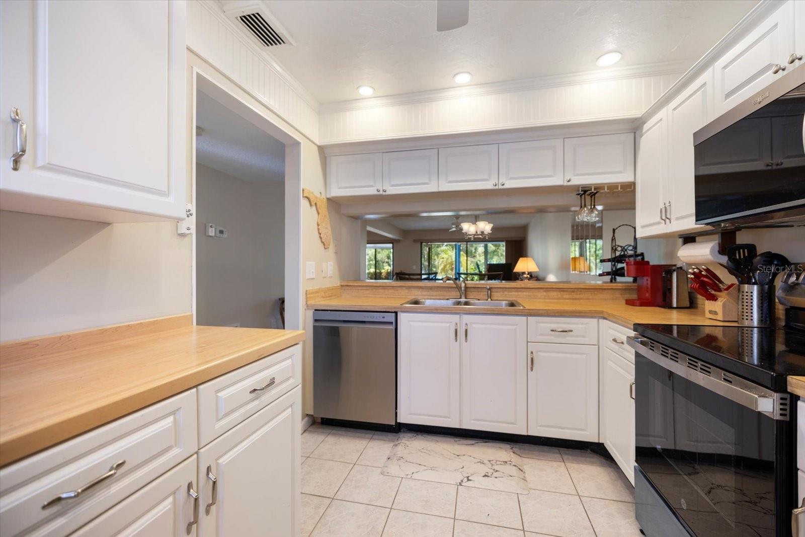 BIRD BAY II - Residential Lease