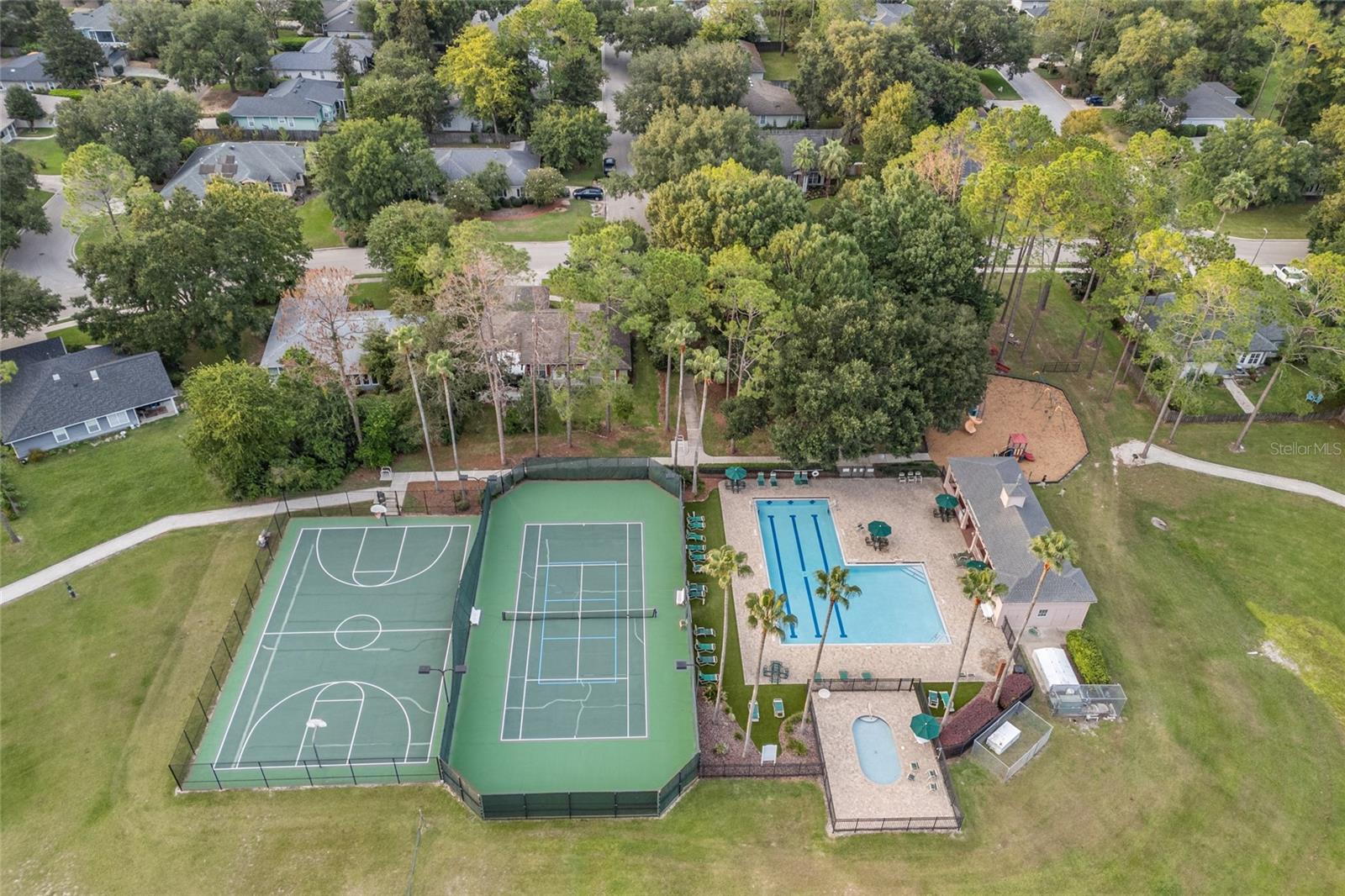 MENTONE CLUSTER PH 8 - Residential