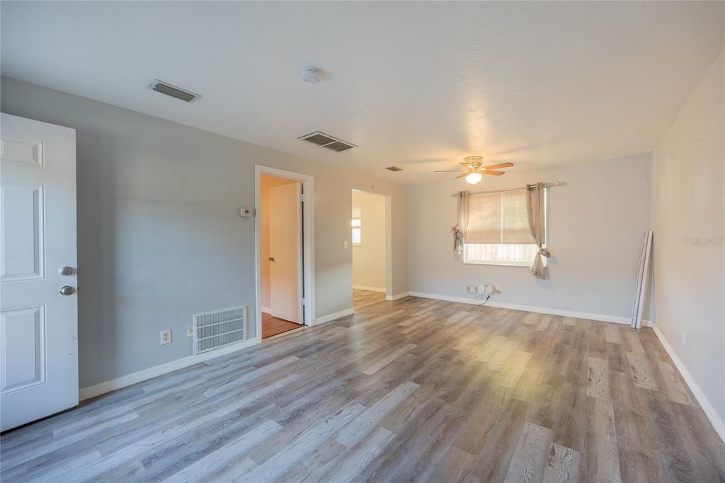 Photo of 400 S Meteor Avenue, Clearwater, FL 33765 (MLS # TB8472934)