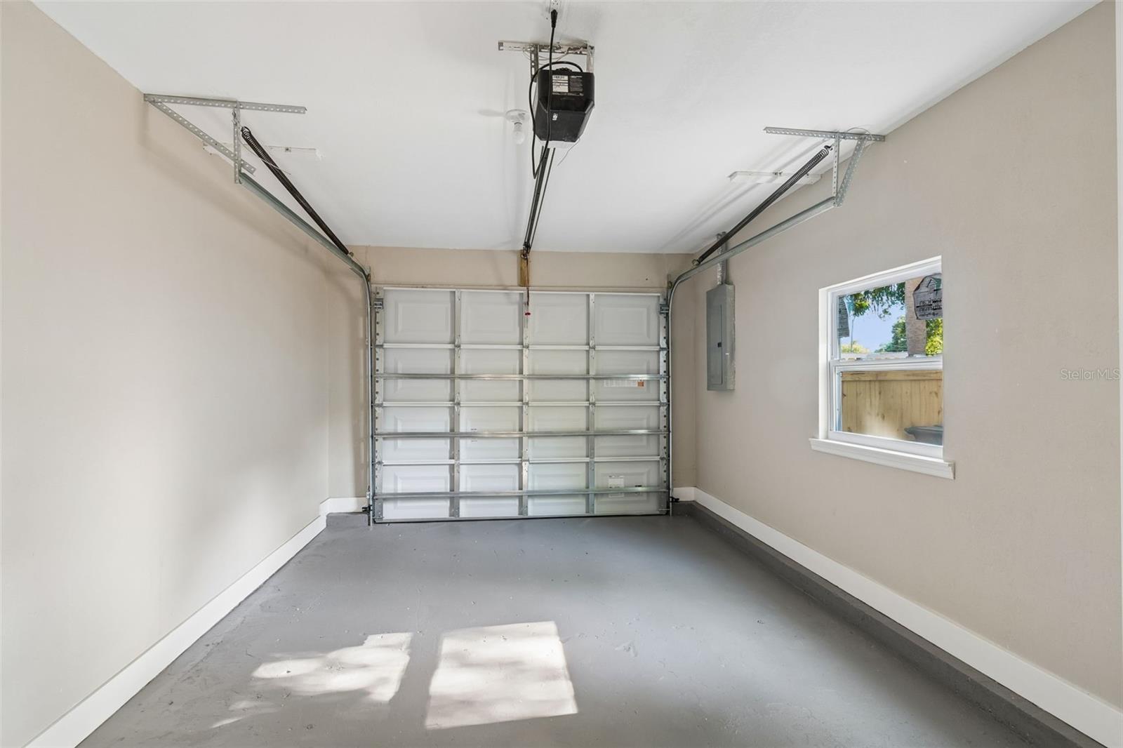 BIG ACRES - Residential