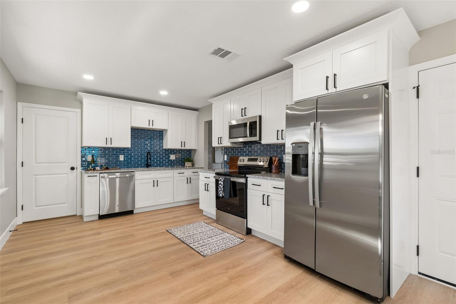 BIG ACRES - Residential