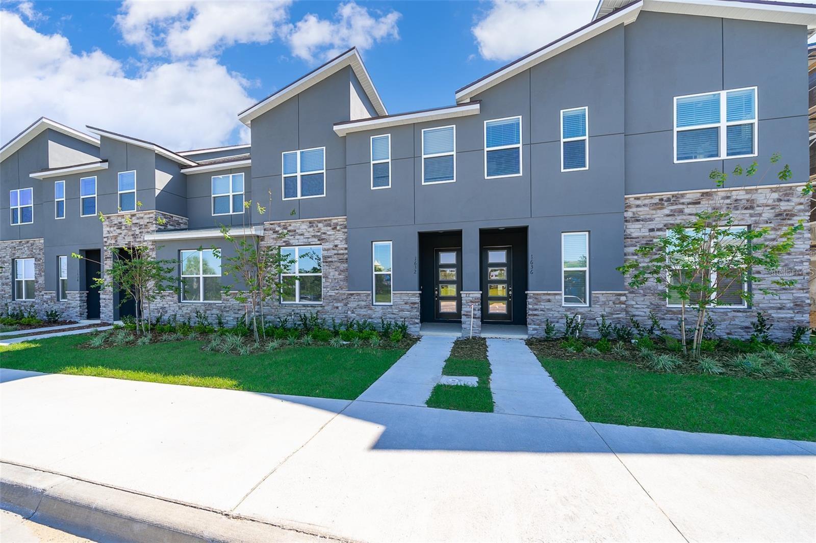 SOLARA RESIDENCE VACATION VILLAS - Residential Lease