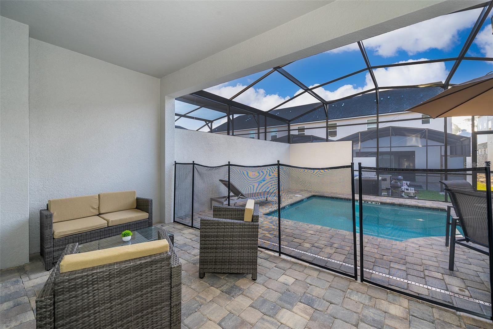 SOLARA RESIDENCE VACATION VILLAS - Residential Lease