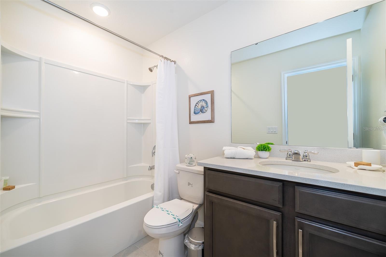 SOLARA RESIDENCE VACATION VILLAS - Residential Lease