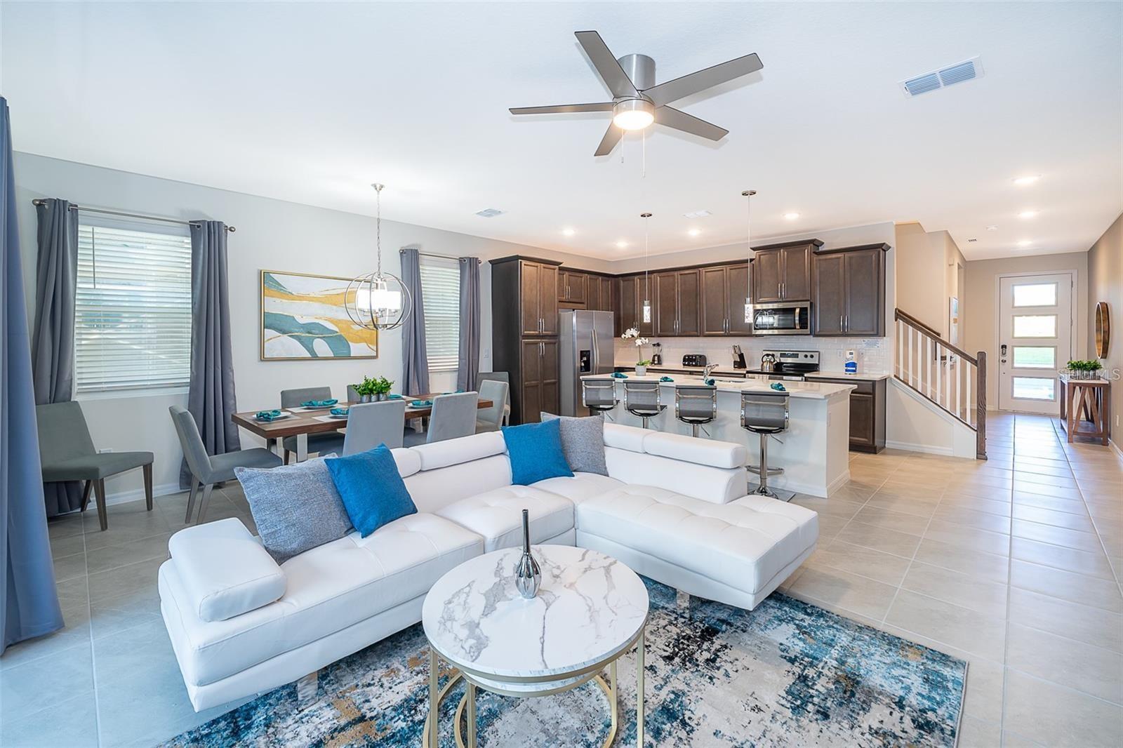 SOLARA RESIDENCE VACATION VILLAS - Residential Lease