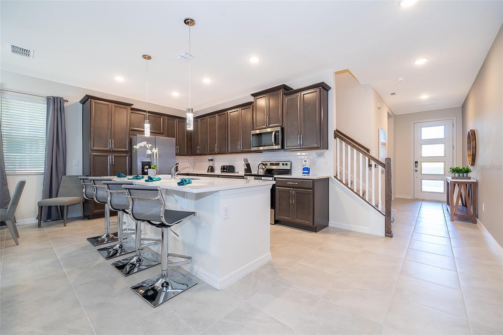 SOLARA RESIDENCE VACATION VILLAS - Residential Lease