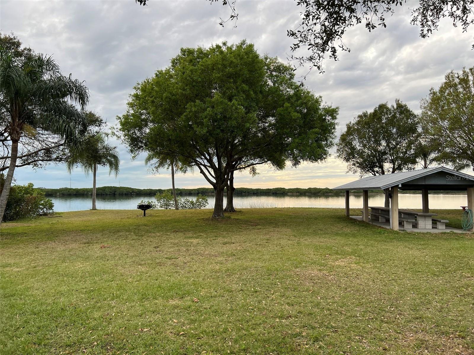 PEACE RIVER SHORES - Land