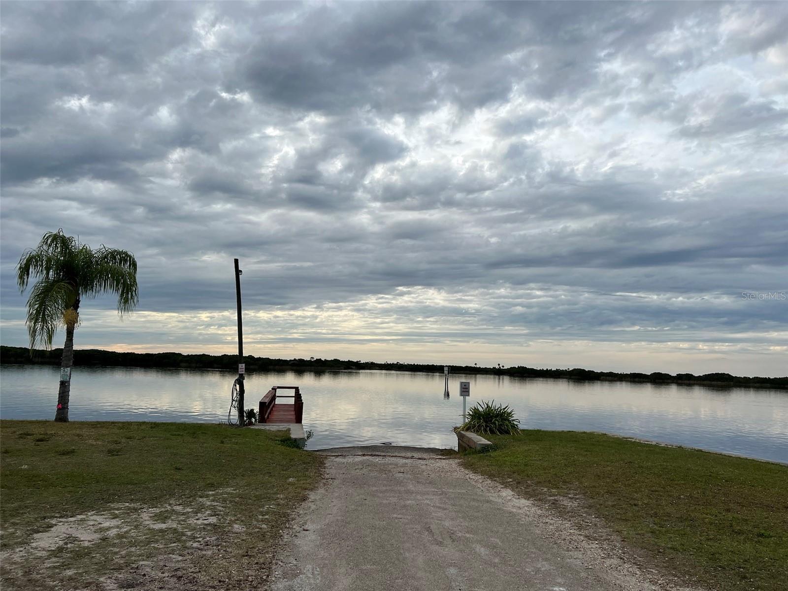 PEACE RIVER SHORES - Land